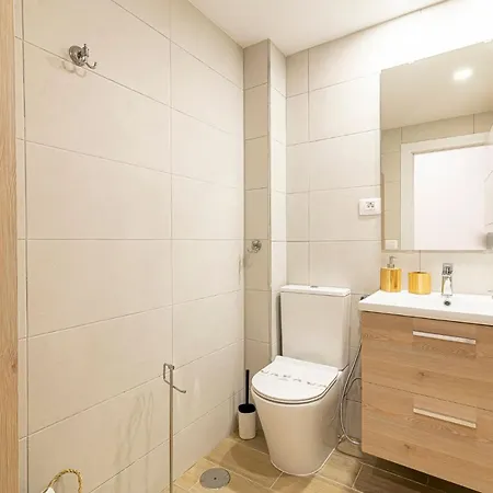 As De Casas - Valdes Center 1 - Cristianos
