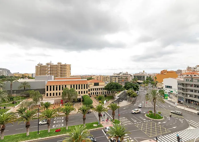 Cristianos - Views And Spacious Valdes Center 1 - As De Casas * Los Cristianos (Tenerife)